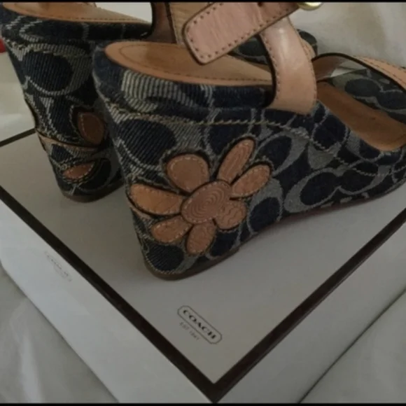 Coach Kori Denim Bleeker Rare Coach Wedges. - Picture 3 of 10
